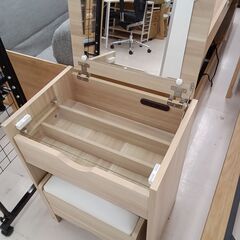リユースのサカイ栃木店★ジモティ割あり★  ドレッサー ベージュ...
