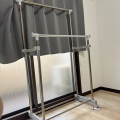 0円スチールキャスター付き段違いハンガーラック