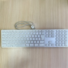 Apple 純正 USB有線キーボード A1243の画像
