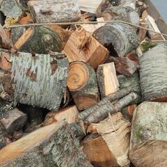 　2台目も完売！薪　2tダンプ満載便　残り在庫2→1台　サクランボ　柿　林檎　果樹ミックス　釜戸料理　アウトドア　キャンプ　薪風呂　薪割り　DIYの画像