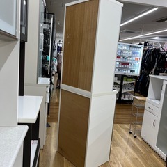 食器棚/ホワイト ソフトクローズのご紹介！
の画像