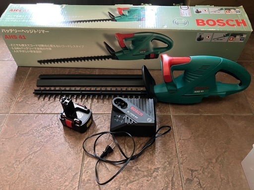 BOSCH バッテリーヘッジトリマー