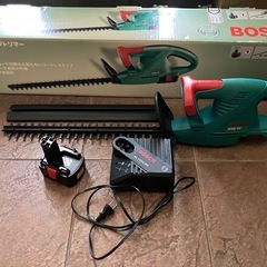BOSCH バッテリーヘッジトリマー