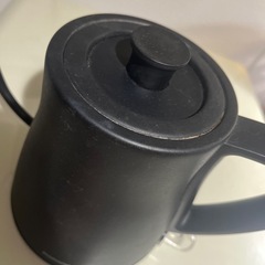 mononics ブラック　電気ケトル　2019年製の画像