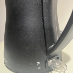 mononics ブラック　電気ケトル　2019年製の画像