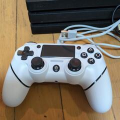 プレイステーション4　　1TBの画像