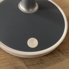 卓上ポータブル扇風機の画像