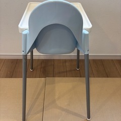 IKEA 子供椅子　テーブル付き の画像