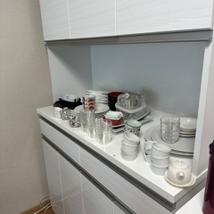 食器棚の画像