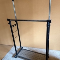 ハンガーラック①
