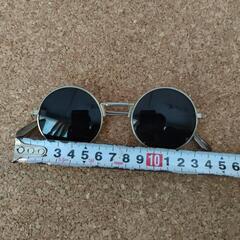 ラウンド サングラス 丸 ゴールド ブラックの画像