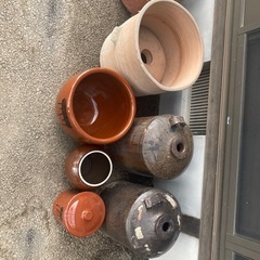 醤油瓶、火鉢など(取引先決定)の画像