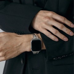 h'eres Apple Watch silver bandの画像