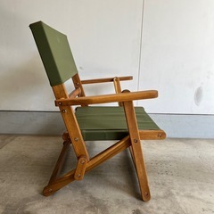 木製折り畳み椅子の画像