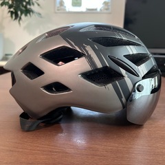 自転車用エアロヘルメット(56-59)の画像