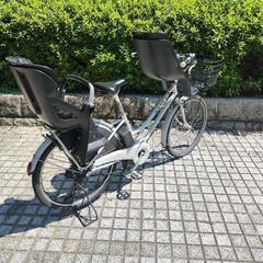 値下げ不可　今月末までに売れない場合はリサイクルショップに買い取ってもらいます　リサイクルショップに並ぶと２万円近くは高くなるので検討されている方は、お早めに連絡してくださいね　自転車本体のみにして値下げしまた　大容量12.3ahのバッテリー（１個につき、8000円）

充電器（6000円）

フロイトチャイルドシート（4000円）

リアチャイルドシートは、自転車本体の価格に含まれています　発送は対応していません　HYDEE.II　大容量バッテリー　3人乗せ 引取　hydee2　値下げ不可の画像