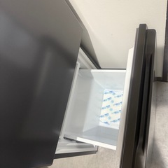 シャープ冷蔵庫の画像