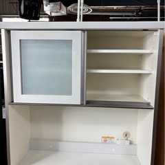 食器棚の画像