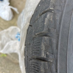 プリウス195/65R15スタッドレス走行少なめ20年式の画像