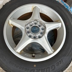 プリウス195/65R15スタッドレス走行少なめ20年式の画像