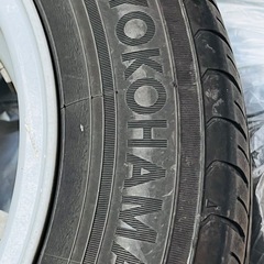 超お得 YOKOHAMA製の14インチノーマルタイヤホイール付きの画像