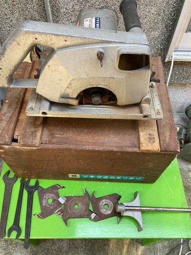 makita マキタ 電気ミゾキリ 3501