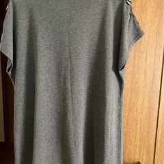 美品✨ステッチ入りグログランリボン使用のカットソーの画像