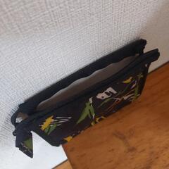 ミニポーチ　ハンドメイド　柄物の画像