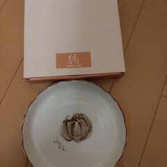 たち吉のお皿5枚とマグカップセットの画像