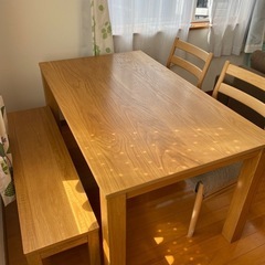 ニトリ　ダイニングテーブル