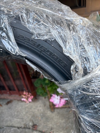 タイヤ、ホイール 225/60/18