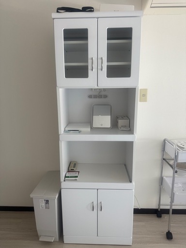 キャビネット　棚