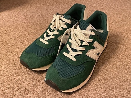 [ほぼ未使用]ニューバランスクラシック574(緑、28.0cmほど)[値下げ交渉可能]