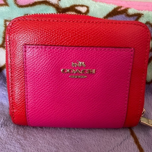超人気ブティック COACH二つ折り財布 (はらぺこりの) 坂の小物《財布》の中古 小物