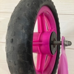 キックバイク ピンクの画像