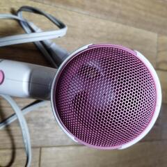 ヘアドライヤーの画像