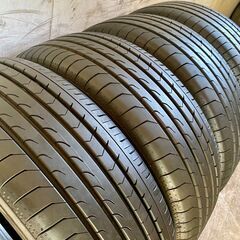 YOKOHAMAタイヤ BluEarth RV03 205/65R16 95H 中古タイヤ4本セットの画像