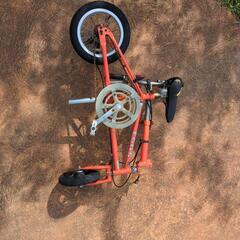 折りたたみ自転車の画像