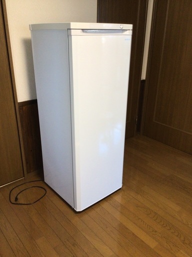 (取引中)大型冷凍庫(175L)