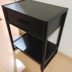 多用途サイドテーブルの画像