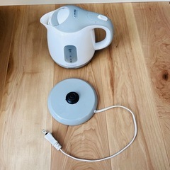 電気ケトルの画像