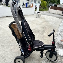 三輪車、ベビーカー
の画像