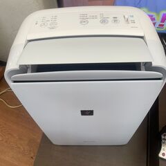 リサイクルショップどりーむ天保山店　No2926 除湿器　衣類乾燥　SHARP　２０２２年製　高年式🎵　美品🎵の画像