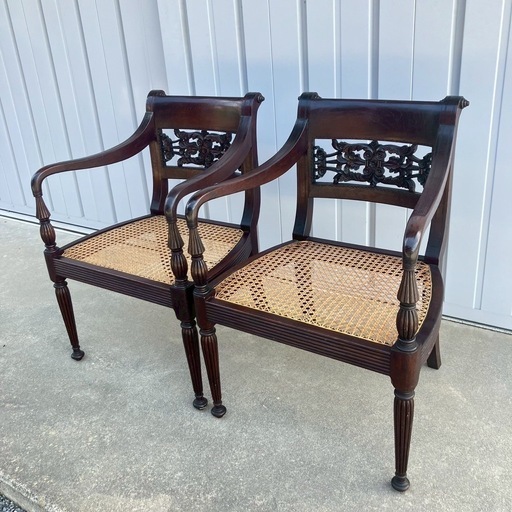 椅子 チェア 籐編み座面　アンティーク ケーンシート アームチェア 無垢？ 家具 インテリア