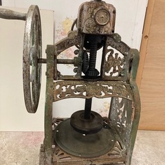 手回し氷削り機　TM ICE PLANE ジャンク品の画像