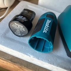 マキタ充電器バッテリーセットの画像