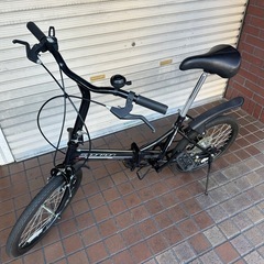 ★美品★20インチ　外装6段変速　フェンダー付き折り畳み自転車　...
