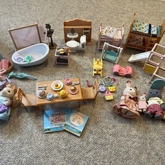 《無料でお譲り》シルバニアファミリーのお家と小物の画像