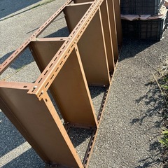 スチール棚の画像