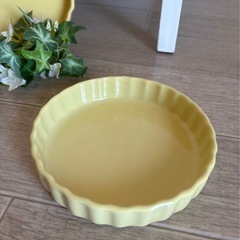 黄色い小さめな可愛いグラタン皿？12個セットサラダ、デザート皿にもの画像